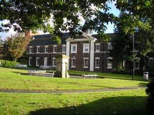 7 Stoke on Trent, Bethesda MNC Chapel,school facade with a surviving memorial stone, 10.10.2016 7 Stoke on Trent, Bethesda MNC Chapel,school facade with a surviving memorial stone, 10.10.2016