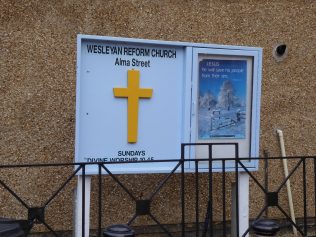 WELLIN~3 4 Wellingborough Alma Street Independent Wesleyan Chapel, notice board 3.1.2019